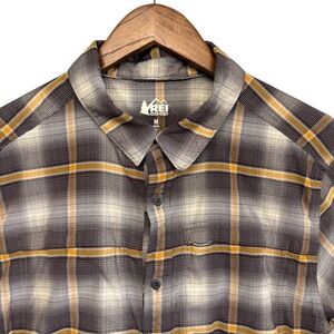 REI Co-op Button Up Shirt Mens M Brown Yellow Plaid Short Sleeve Hiking Outdoor